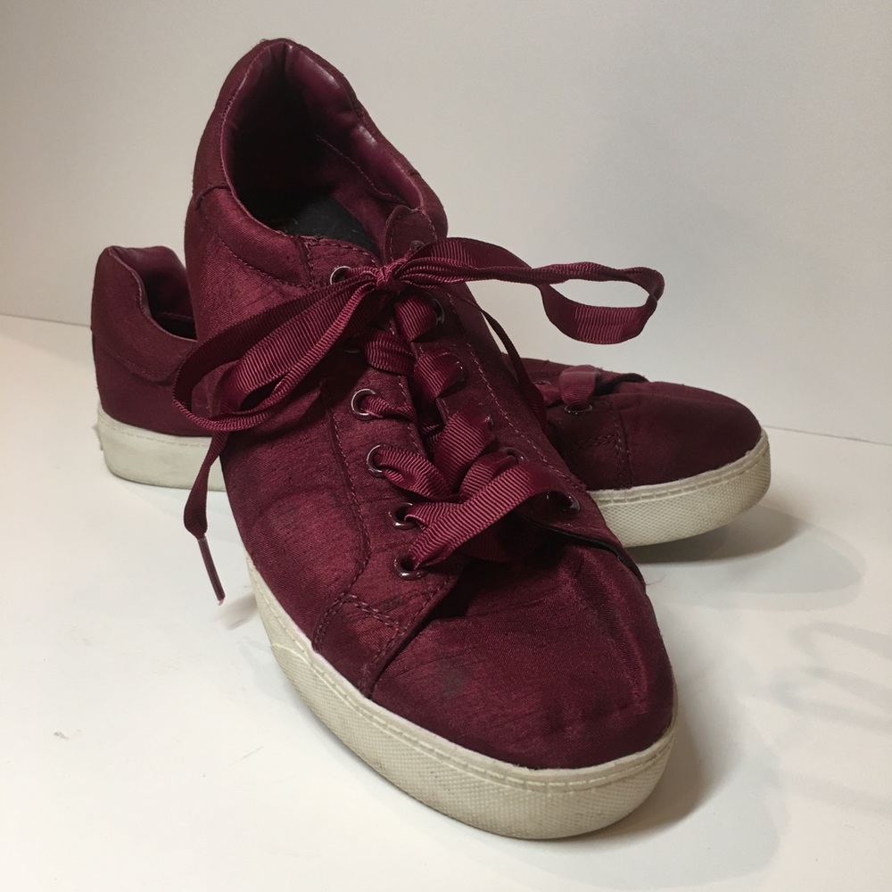 Francesca Sneakers Sz 9